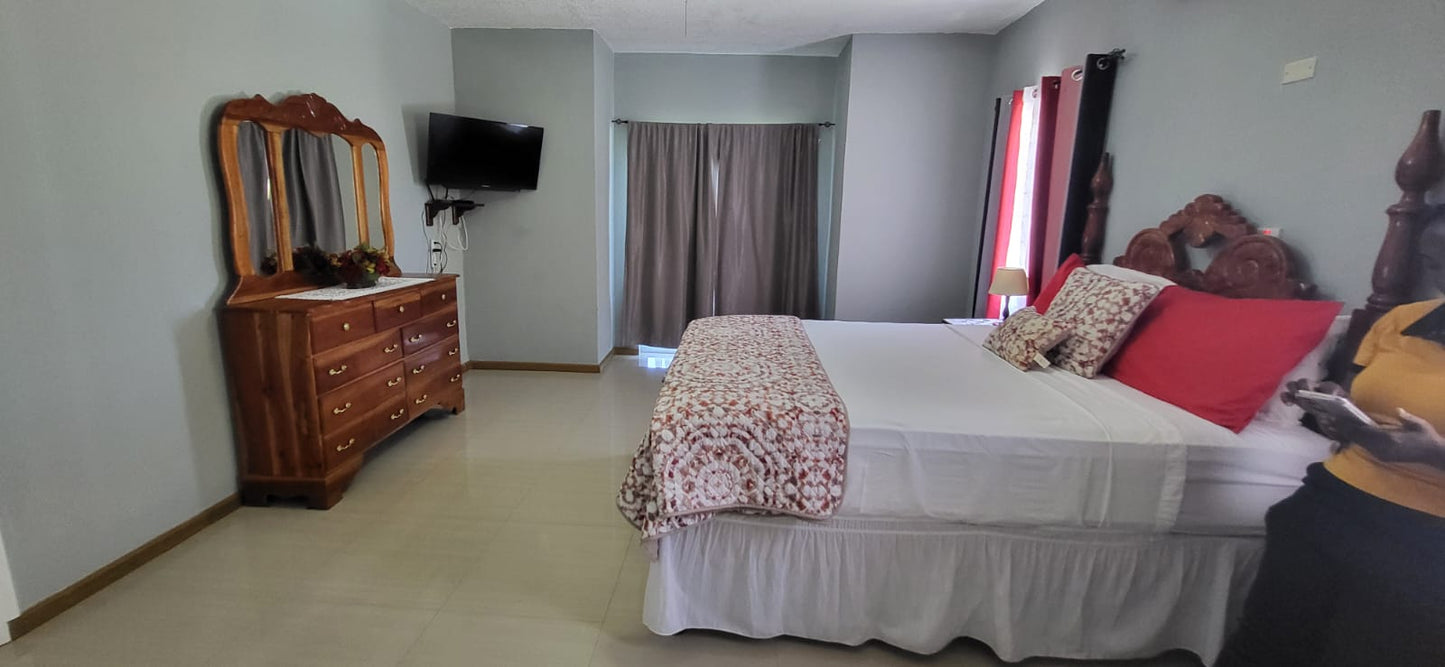 1 BEDROOM / WITH COMPLIMENTARY BREAKFAST