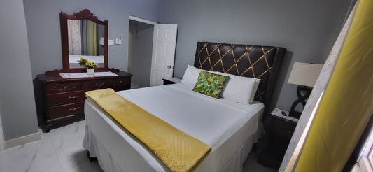 2 BED ROOMS / WITH COMPLIMENTARY BREAKFAST
